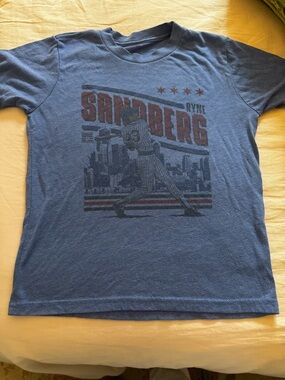EUC Ryne Sandberg Chicago Cubs  Blue Kids Graphic Tee 6 500 Level